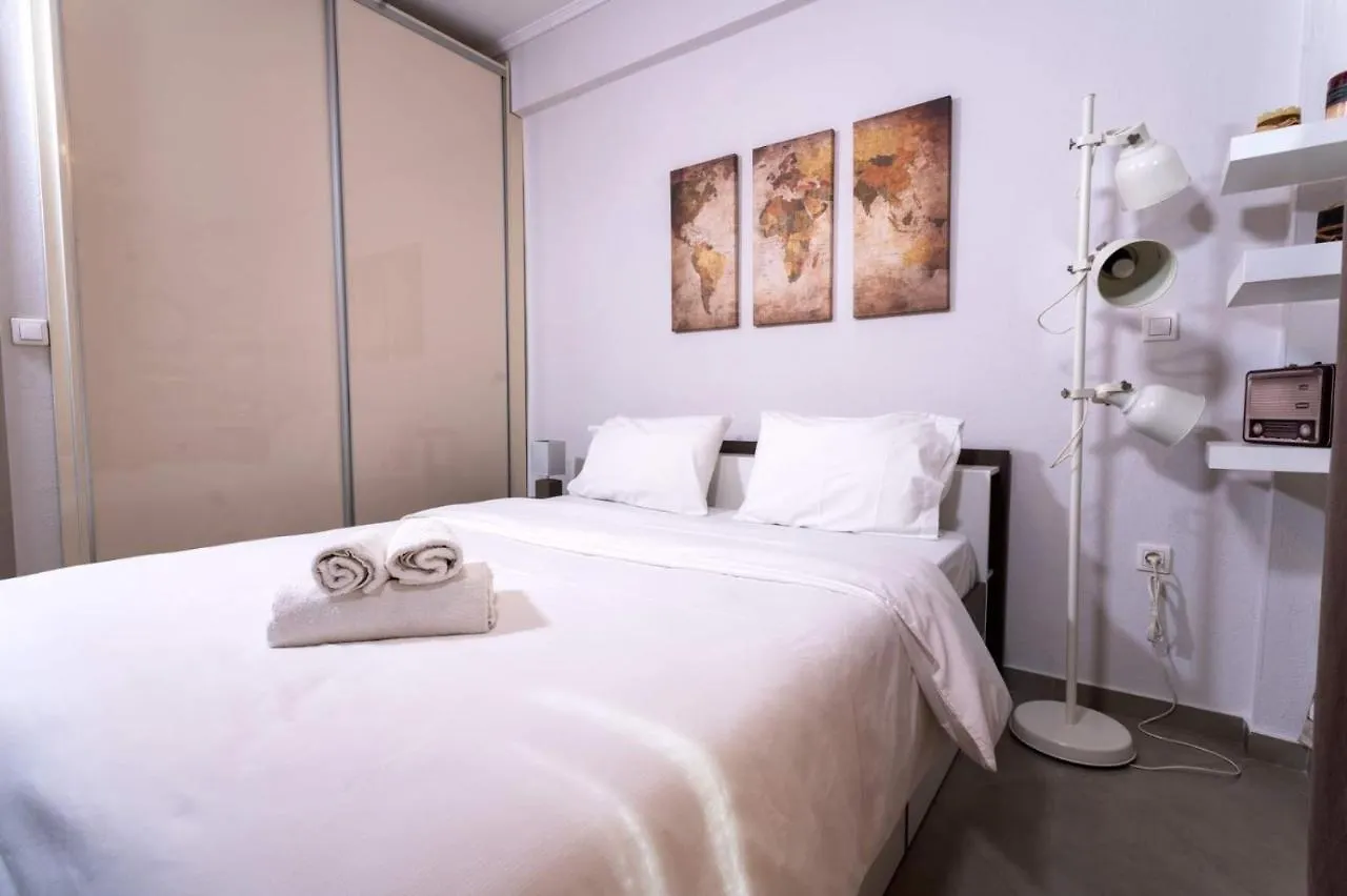 Beautiful & Modern Apartment In Thessaloniki Greece